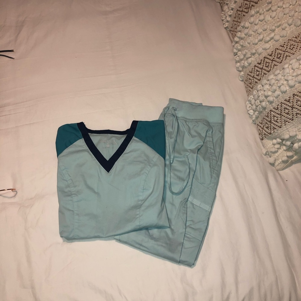 Set of scrubs